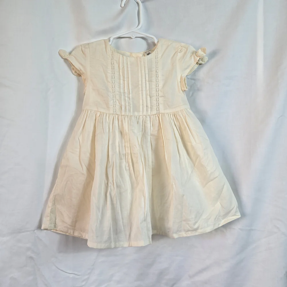 OshKosh B'gosh Baby Girl Ivory Bow Cap Sleeve Lined Front Pleat Light Dress 24Mo